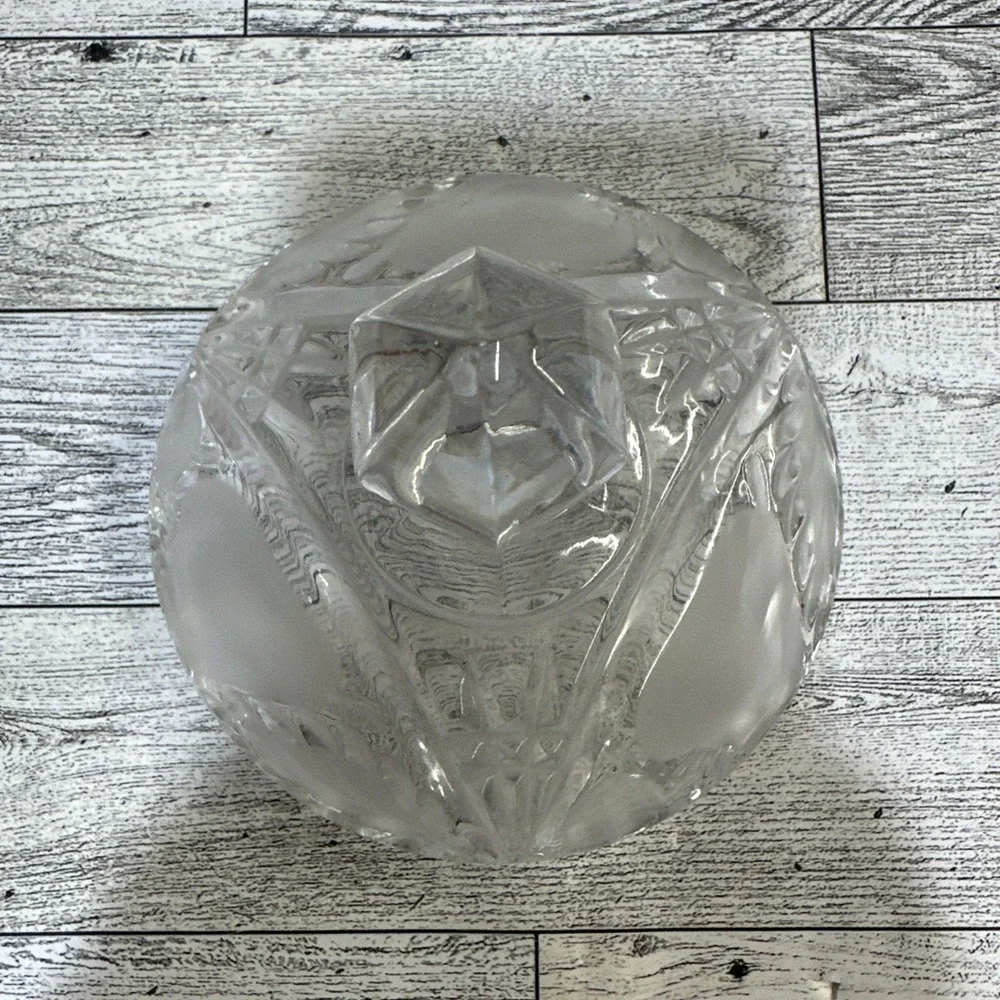 Frosted & Clear Glass Etched‎ Scalloped Candy Dish Sugar Bowl Vintage